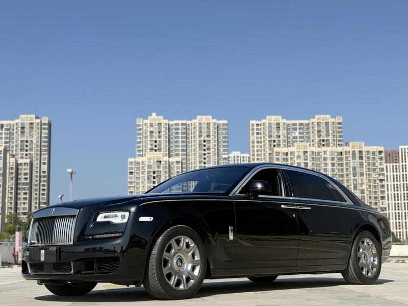 Rolls-Royce Ghost - фото 0