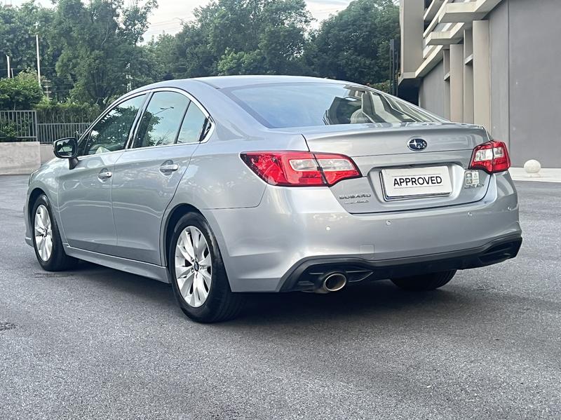 Subaru LEGACY - фото 4