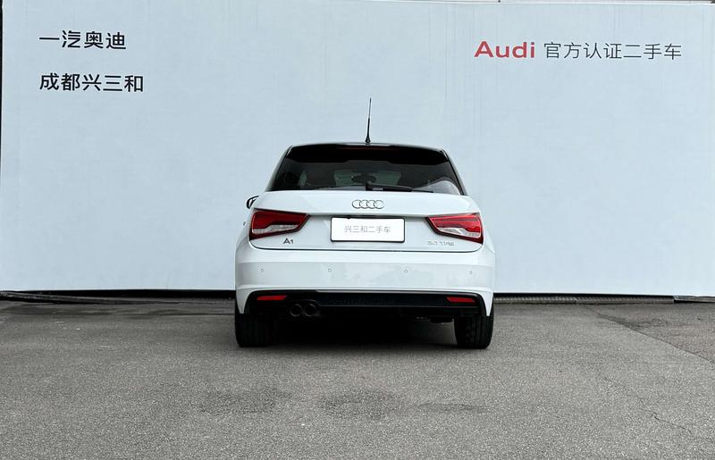 Audi A1 - фото 2