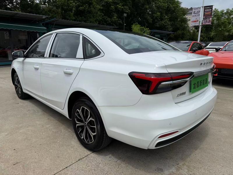 Roewe i6 MAX EV - фото 3