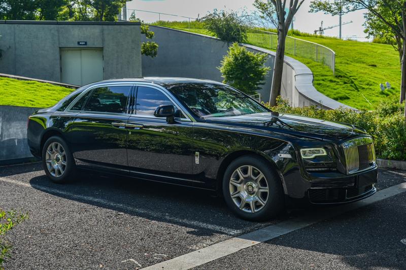 Rolls-Royce Ghost - фото 2