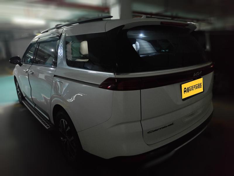 Kia Carnival - фото 3