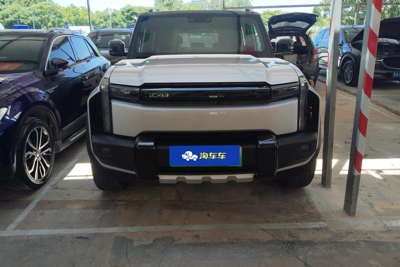 iCAR 03T - фото 1