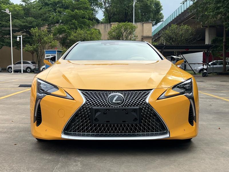 Lexus LC - фото 1