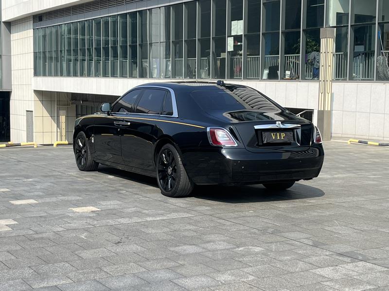 Rolls-Royce Ghost - фото 4