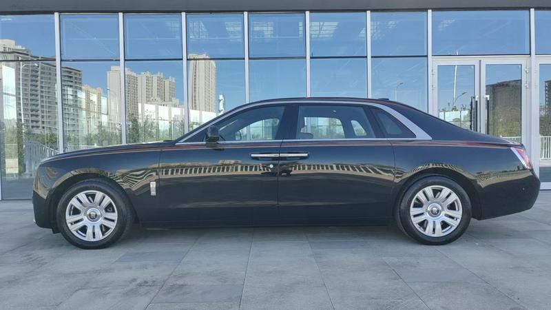 Rolls-Royce Ghost - фото 2