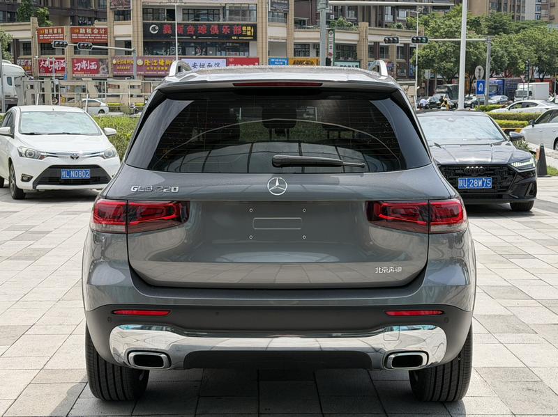 Mercedes-Benz GLB - фото 3