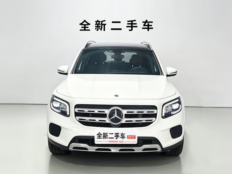 Mercedes-Benz GLB - фото 1