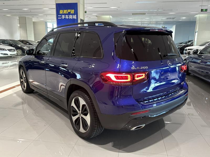 Mercedes-Benz GLB - фото 3