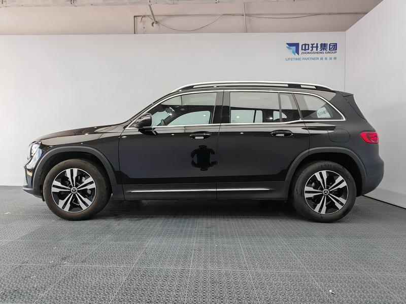 Mercedes-Benz GLB - фото 3