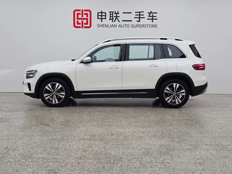 Mercedes-Benz GLB - фото 2