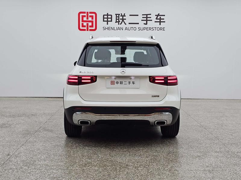 Mercedes-Benz GLB - фото 4