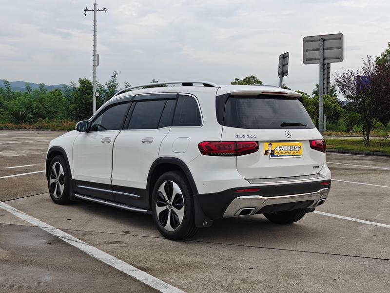 Mercedes-Benz GLB - фото 3