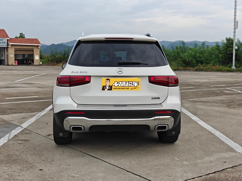 Mercedes-Benz GLB - фото 4