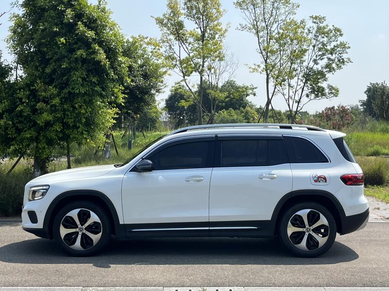 Mercedes-Benz GLB - фото 2