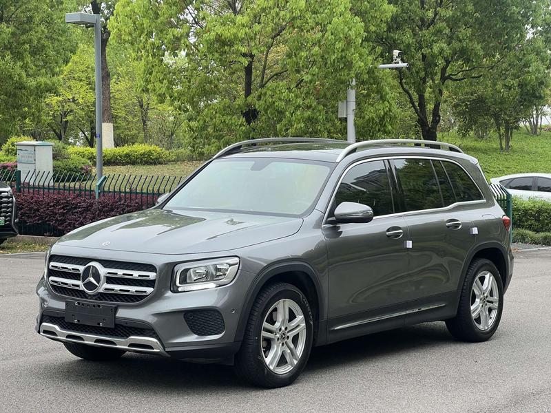 Mercedes-Benz GLB - фото 0
