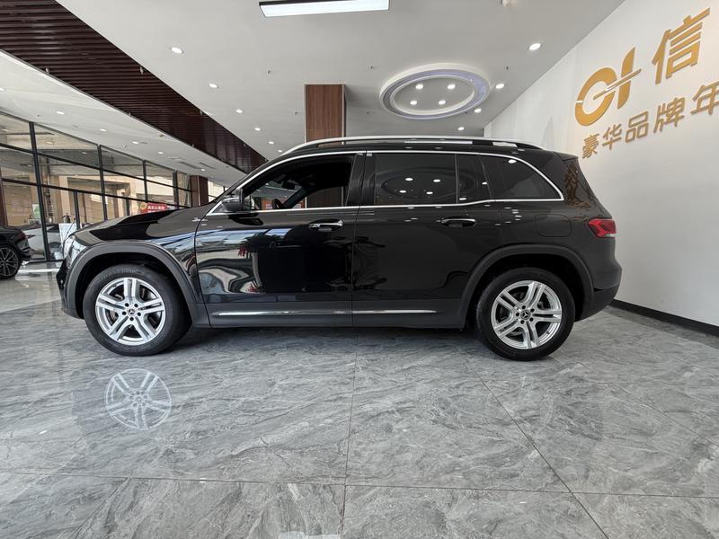 Mercedes-Benz GLB - фото 3