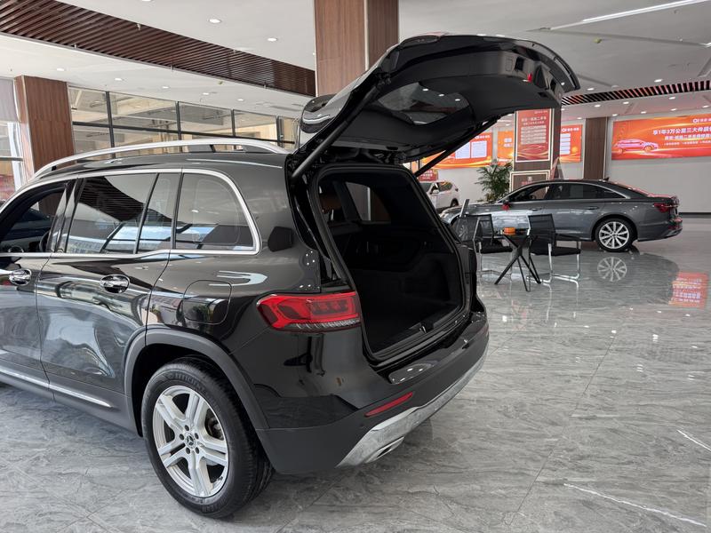 Mercedes-Benz GLB - фото 4