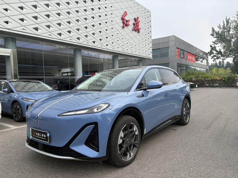 Hongqi 06 - фото 0