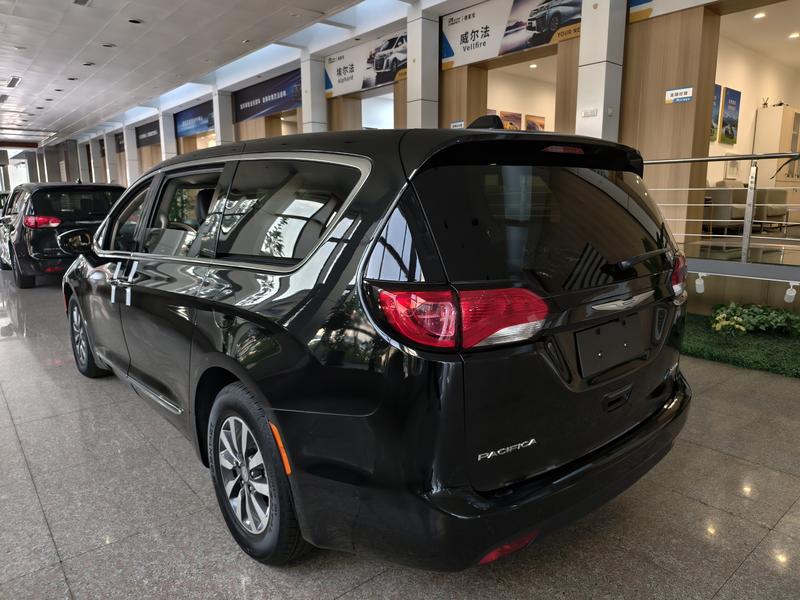 Chrysler PHEV( ) - фото 2