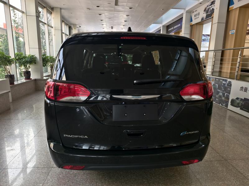 Chrysler PHEV( ) - фото 3