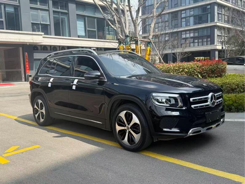 Mercedes-Benz GLB - фото 2