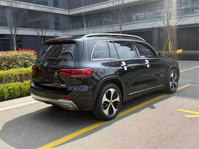 Mercedes-Benz GLB - фото 4