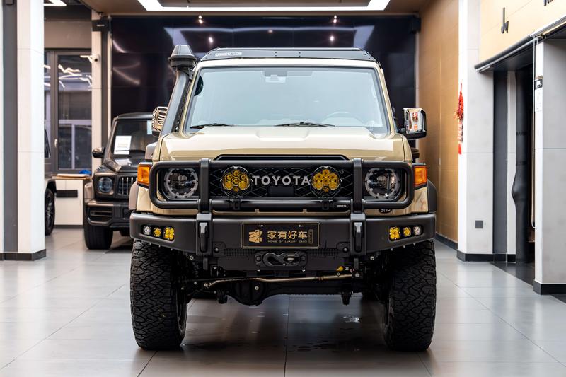 Toyota 70 - фото 1