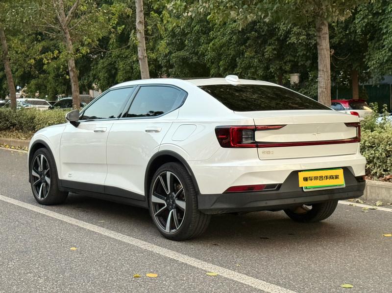 Polestar 2 - фото 4