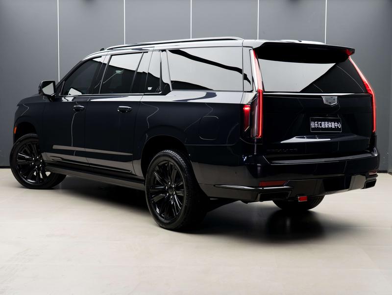 Cadillac ESCALADE - фото 2