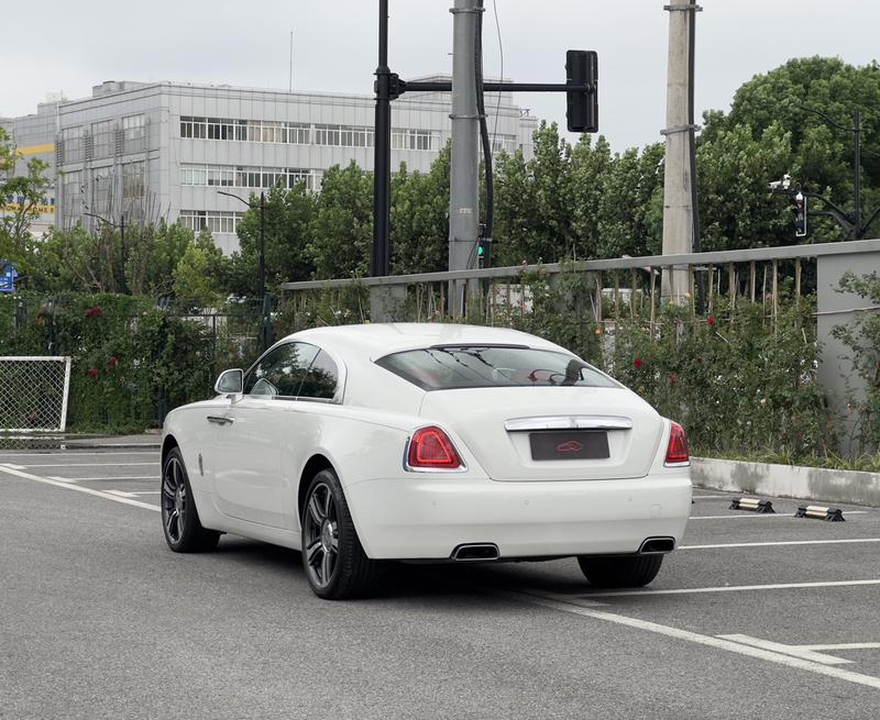 Rolls-Royce Wraith - фото 4