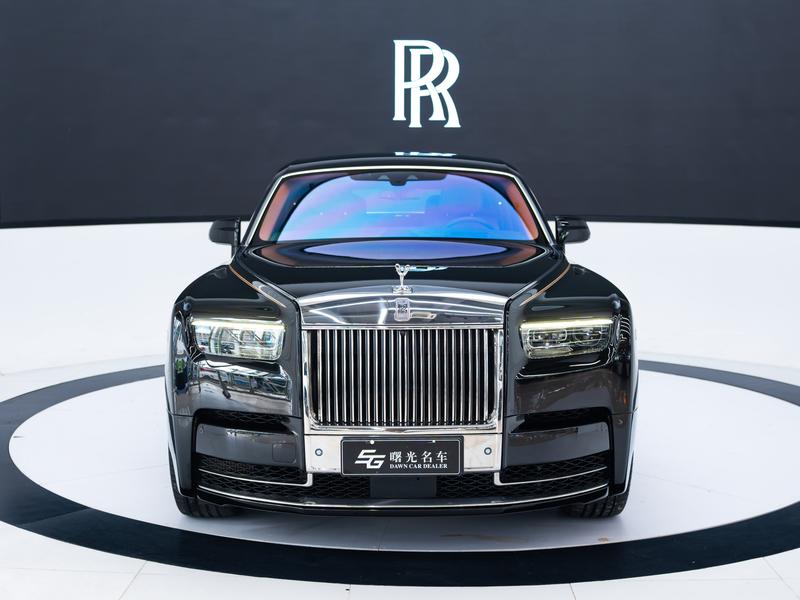Rolls-Royce Phantom - фото 1