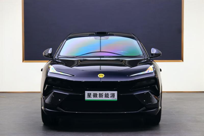 Lotus Eletre - фото 1