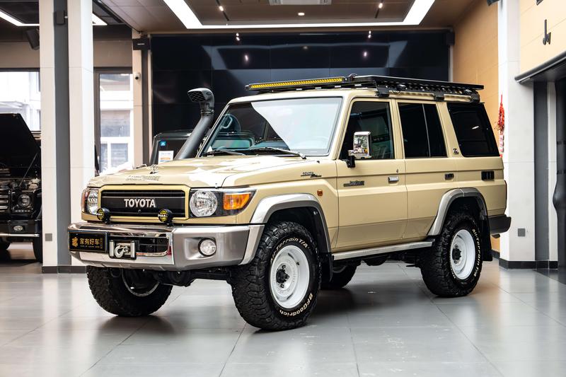 Toyota 70 - фото 0