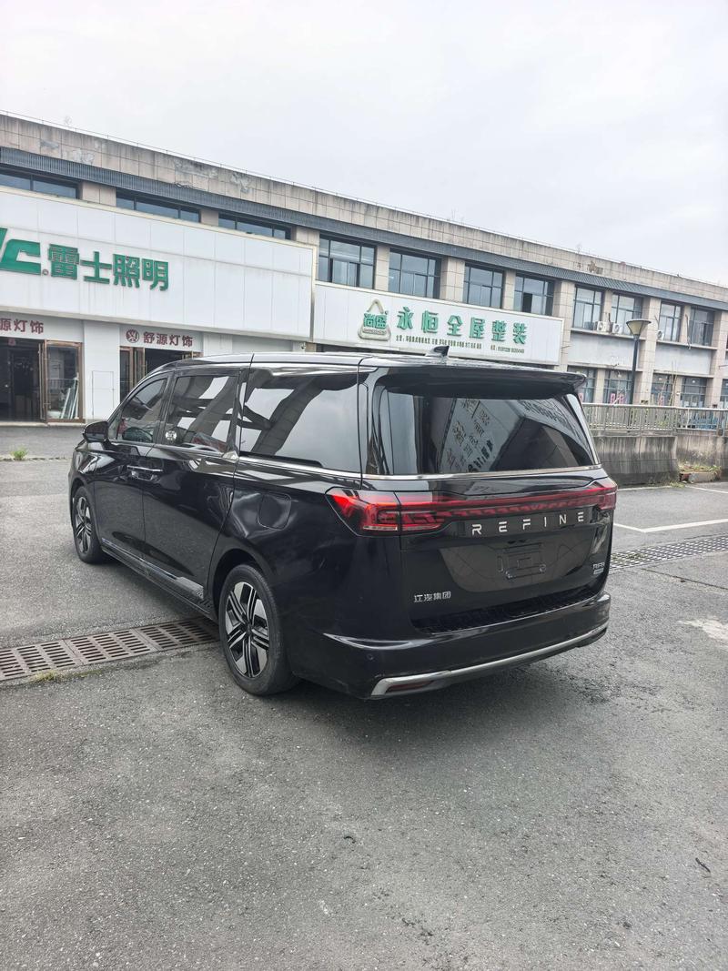 JAC Refine RF8 PHEV - фото 1