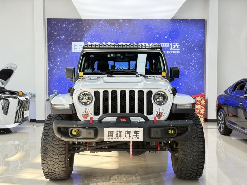 Jeep Gladiator - фото 1
