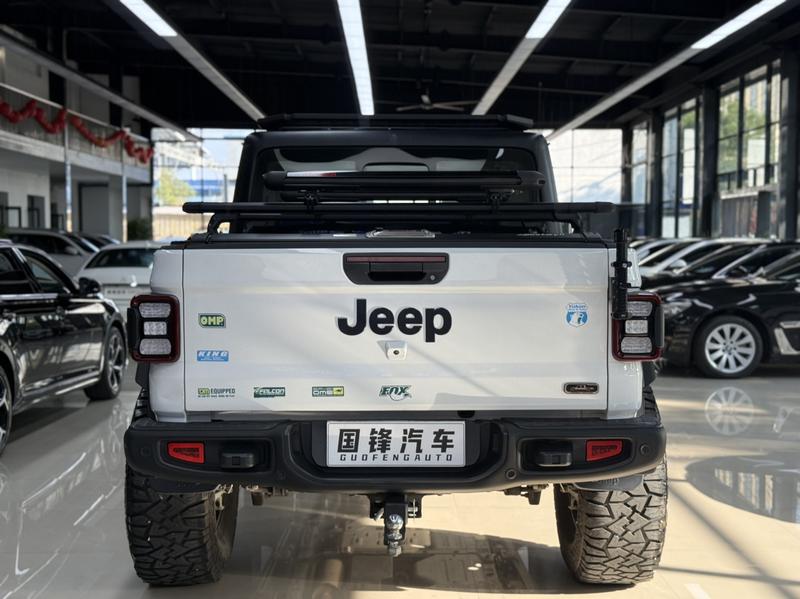 Jeep Gladiator - фото 4