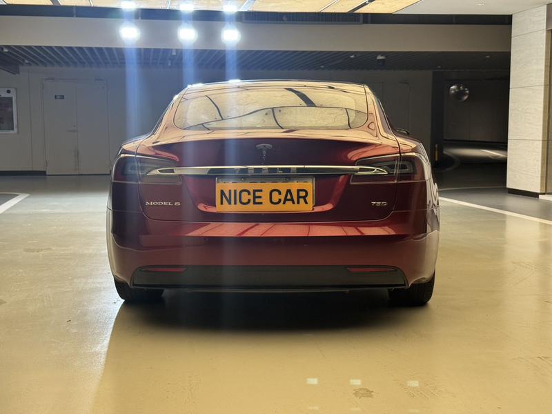 Tesla Model S - фото 4