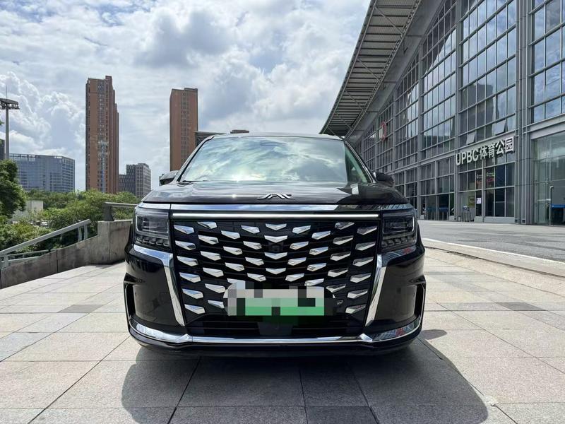 JAC Refine Refine RF8 PHEV - фото 1