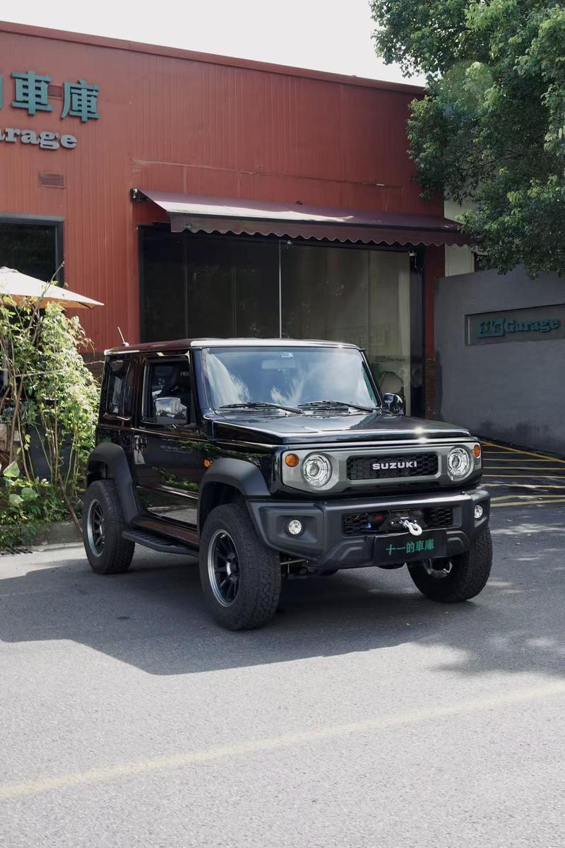 Suzuki Jimny (Import) - фото 2