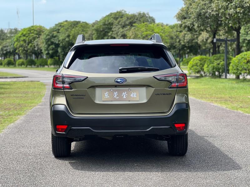 Subaru Outback - фото 4