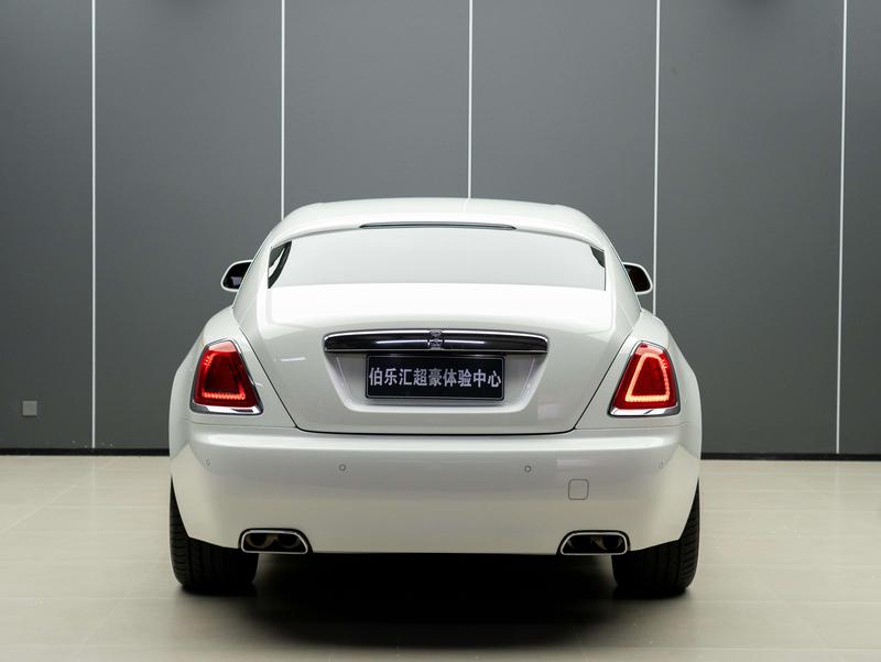Rolls-Royce Wraith - фото 3