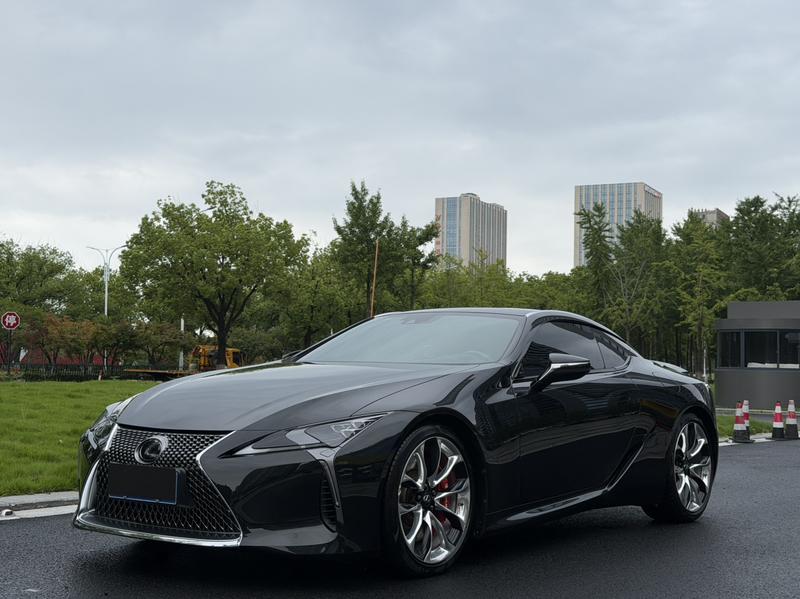 Lexus LC - фото 0