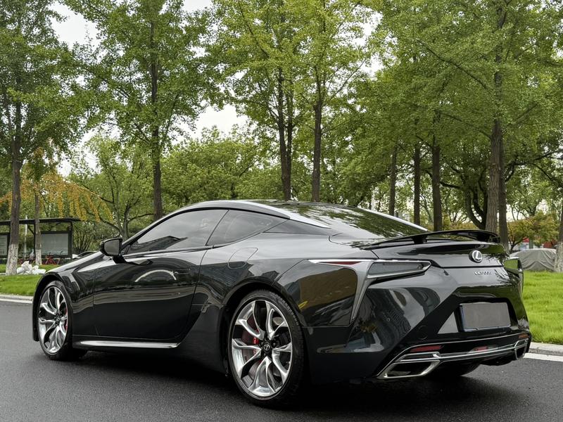 Lexus LC - фото 4