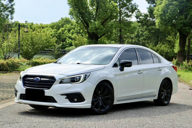 Subaru Legacy - фото 0