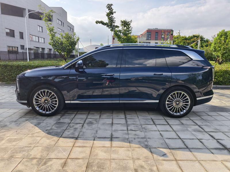 GAC Hyptec HL - фото 3