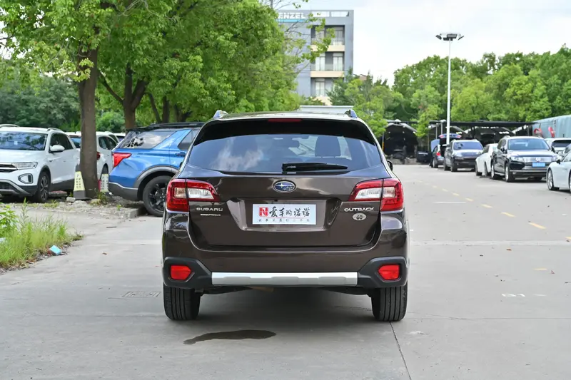 Subaru Outback - фото 3