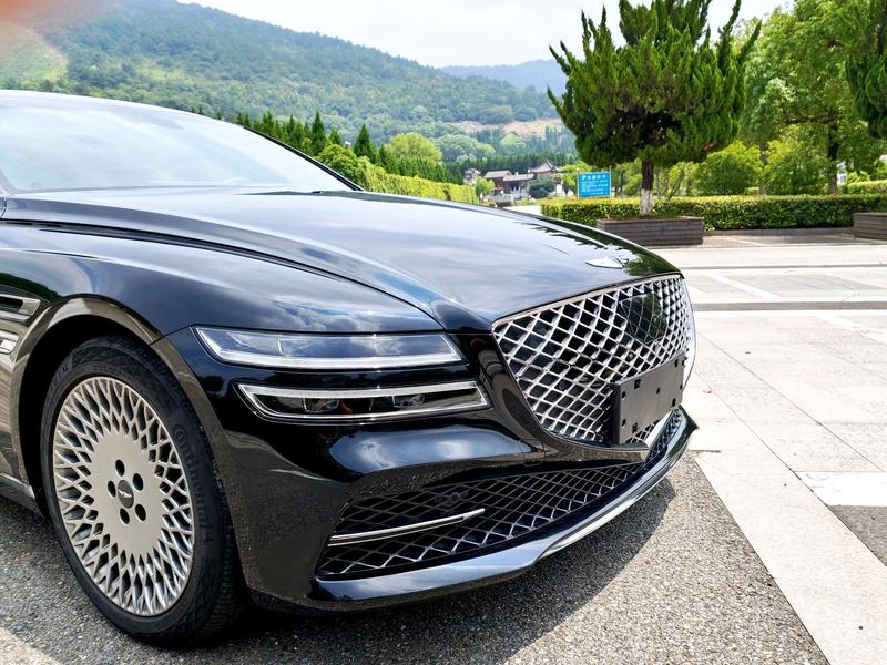 Genesis G80 - фото 4