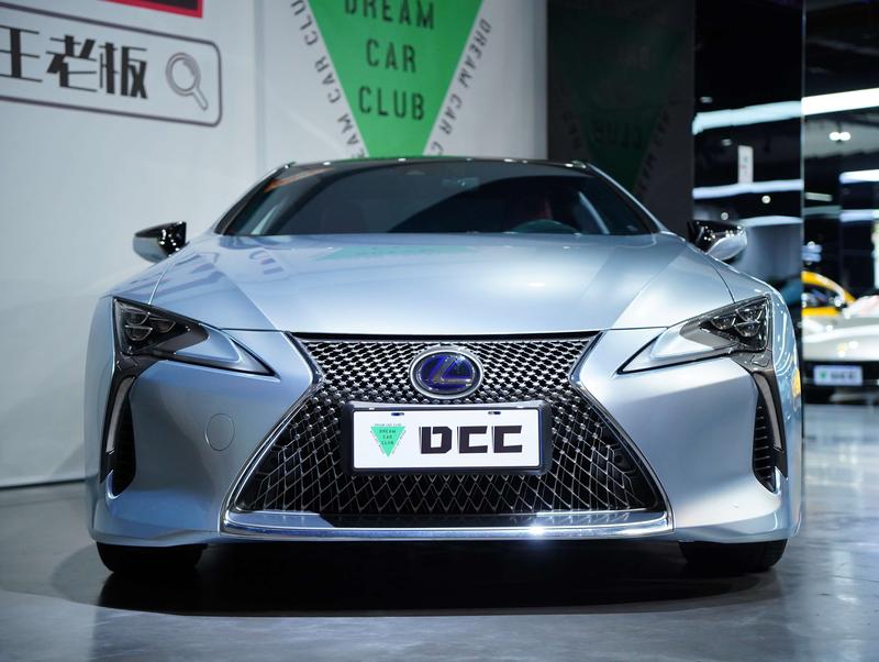 Lexus LC - фото 1