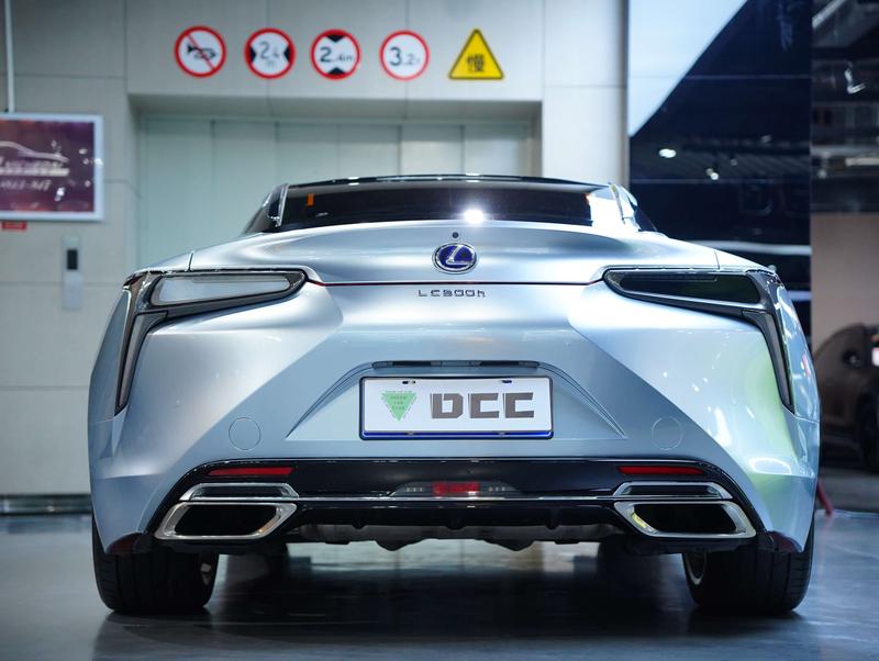 Lexus LC - фото 4